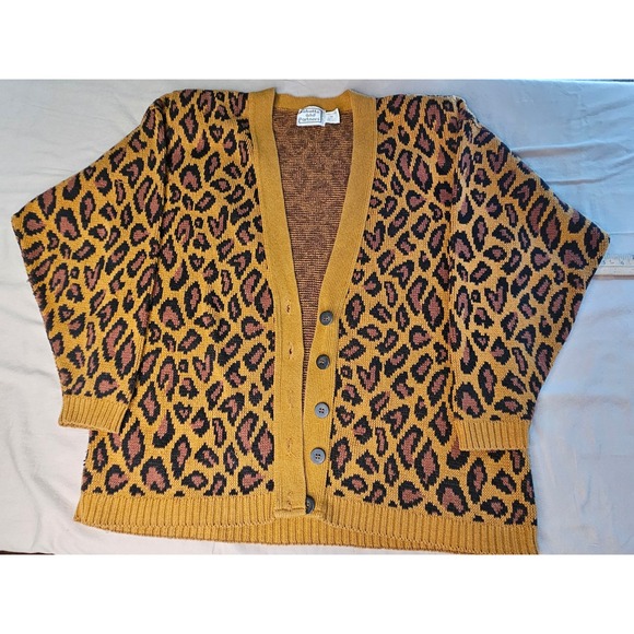 Vintage Leopard Print Cardigan Medium Oversized Cotton Knit- Fall Boho Vibes - Picture 1 of 5